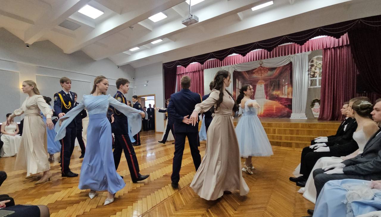 Кадеты ведомства приняли участие в традиционном Сретенском бале Кадеты ведомства приняли участие в традиционном Сретенском бале