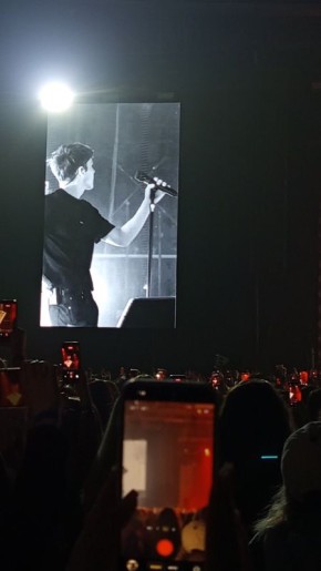 Концерт молодого исполнителя Вани Дмитриенко состоялся в Нижнем Новгороде