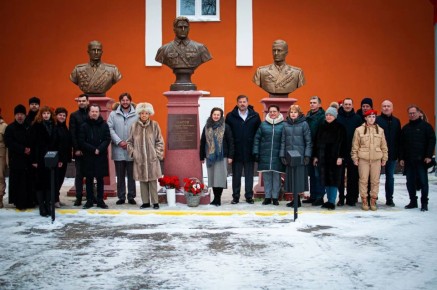 � ��������� ������� ����� ������-�������� ������� ��������� � ���������� ��������