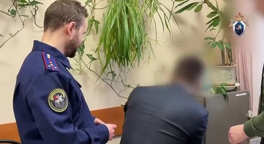 Замруководителя Верхне-Волжского бассейнового водного управления задержали за взятку