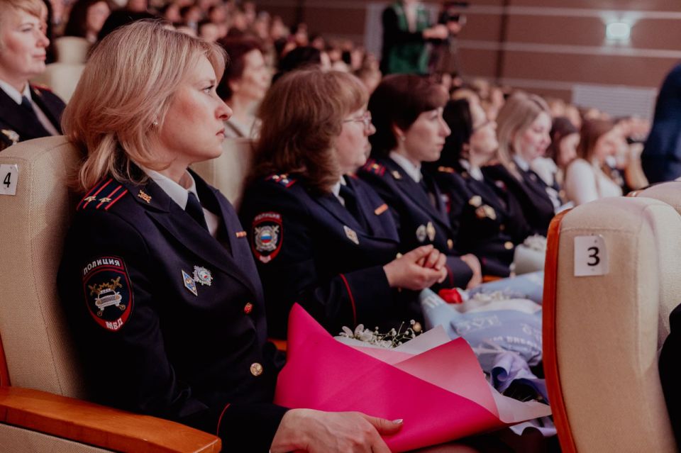 � ������� ���������� ���������� ������-��������� � 8 �����