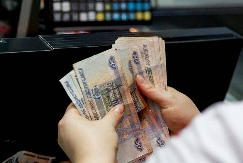 В Павлово полицейские задержали подозреваемых в присвоении денег из кассы магазина