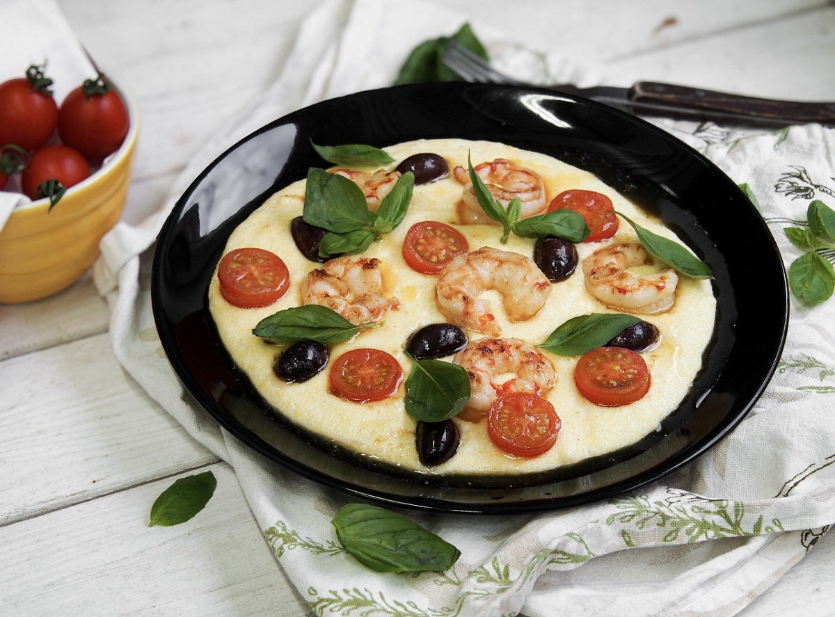 Кремовая полента с креветками: простое и изысканное блюдо для гурманов