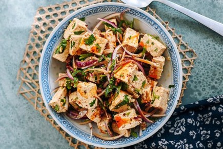 Простое великолепие: Лян Бань Доу Фу за 5 минут без плиты