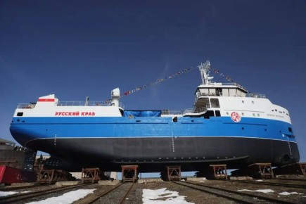 Российский рыбопромысловый флот усилит новое судно-краболов