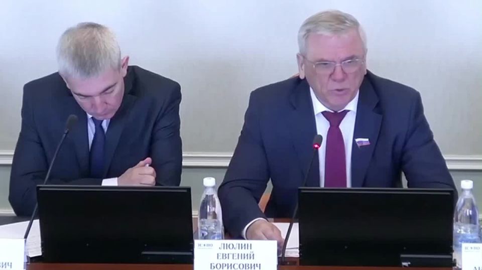 ������� ������ ������� ������ ����� �����������, ������� ������������� ���������� ������� � ������� �������� �������������� � � ��������� � �� ����� �����