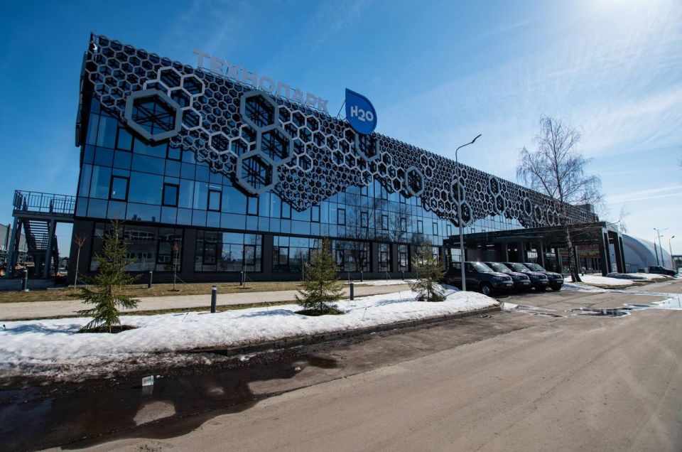 ���������� H2O� � ���������� ������� ���������� �� ���� � ������������