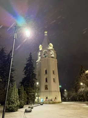 Юрий Шалабаев: Вышел с работы. Погода - середина октября, не иначе