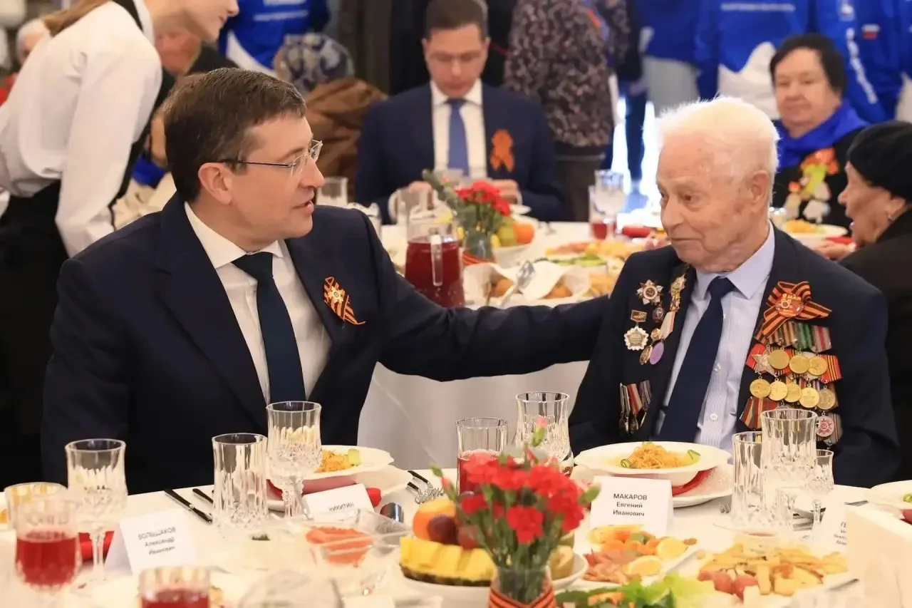 Глеб Никитин встретился с ветеранами ВОВ в День Победы Глеб Никитин встретился с ветеранами ВОВ в День Победы