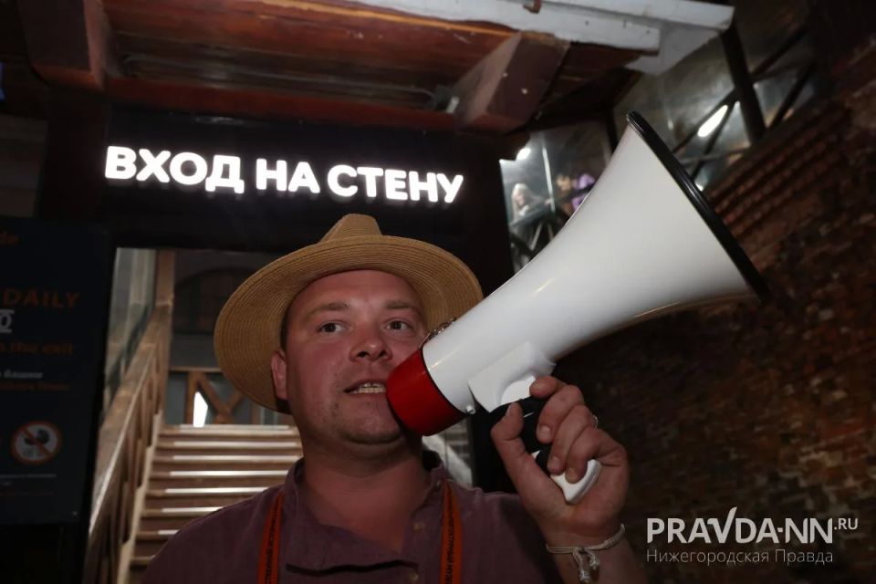Гуляли всю ночь до утра!. Ожившие картины, увлекательные экскурсии, творческие представления и неожиданные перформансы Гуляли всю ночь до утра!. Ожившие картины, увлекательные экскурсии, творческие представления и неожиданные перформансы