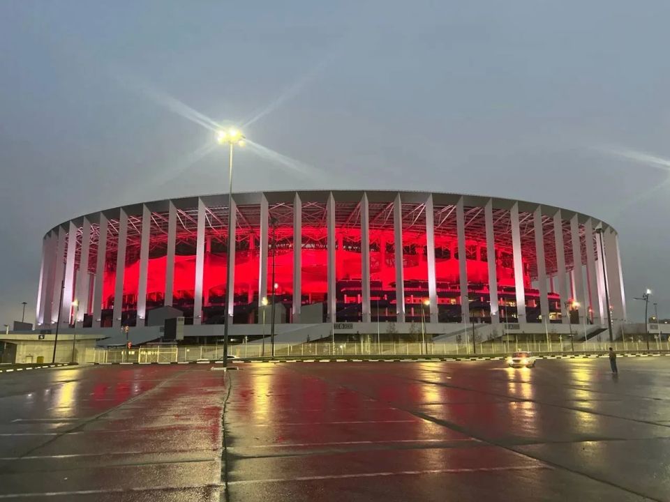 Стадион на Стрелке загорится красным в память об умерших от СПИДа