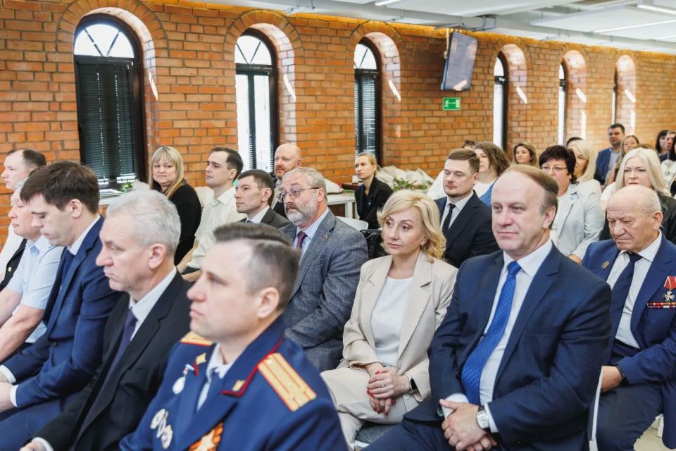 Заместитель руководителя Росреестра Максим Смирнов принял участие в заседании итоговой коллегии Управления ведомства по Нижегородской области Заместитель руководителя Росреестра Максим Смирнов принял участие в заседании итоговой коллегии Управления ведомства по Нижегородской области