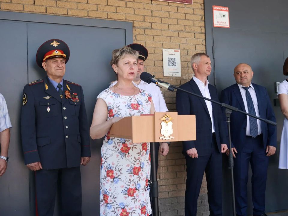 В Нижнем Новгороде отметили юбилей подшефной школы № 12 им Героя России Евгения Петровича Шнитникова В Нижнем Новгороде отметили юбилей подшефной школы № 12 им Героя России Евгения Петровича Шнитникова