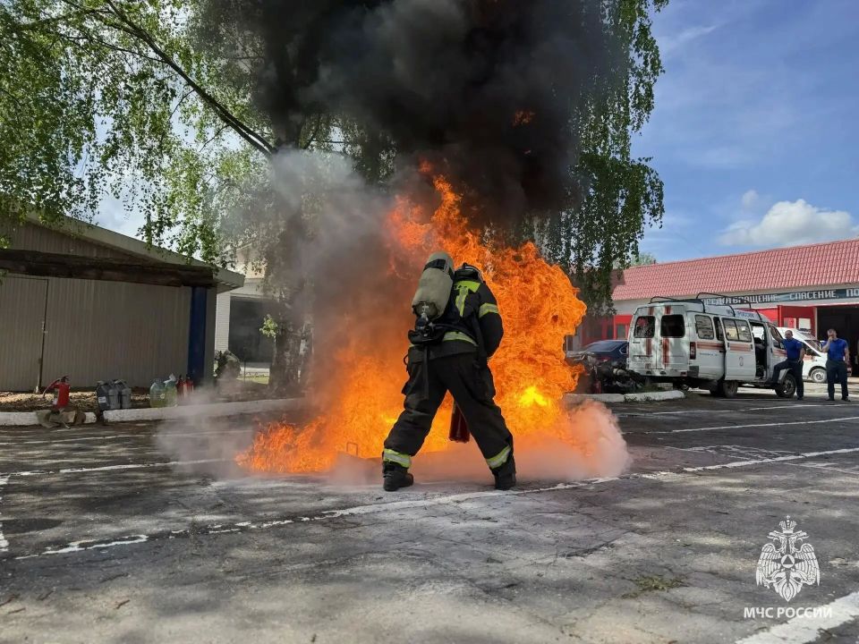 В Выксе определили лучшее звено газодымозащитной службы В Выксе определили лучшее звено газодымозащитной службы