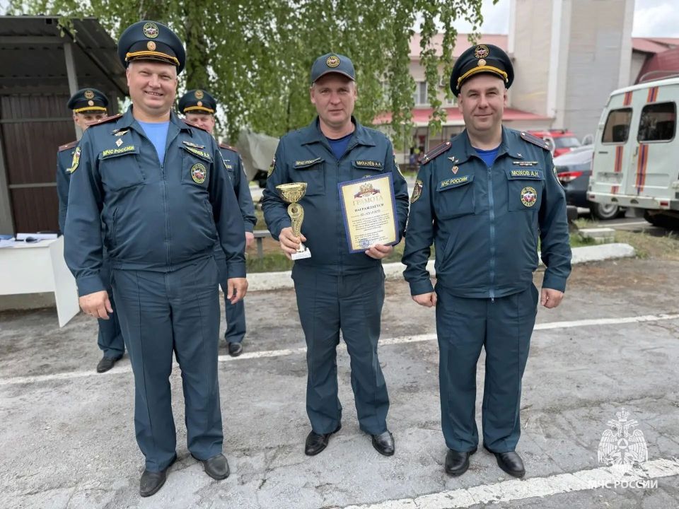 В Выксе определили лучшее звено газодымозащитной службы В Выксе определили лучшее звено газодымозащитной службы