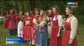 Православные христиане празднуют Троицу