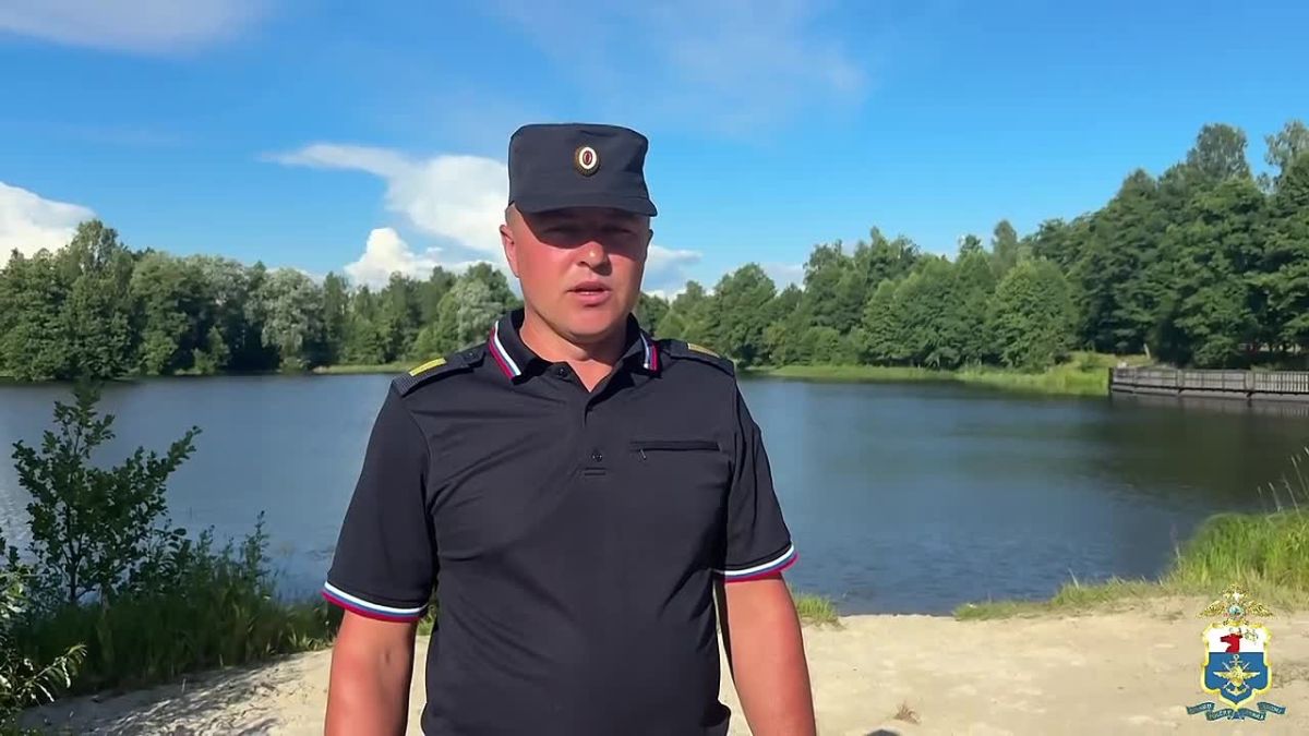 В Нижегородской области сотрудник транспортной полиции спас двух детей, тонувших на реке Керженец