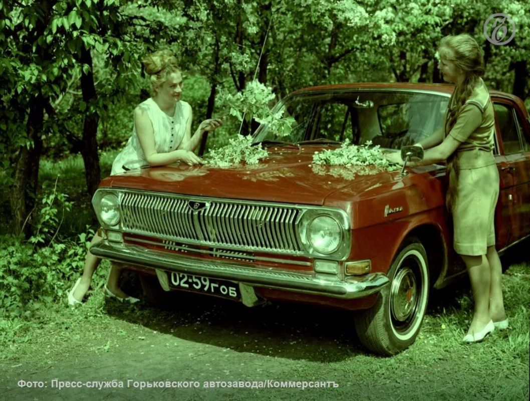 15 июля 1970 года началось серийное производство советского автомобиля бизнес-класса ГАЗ-24 «Волга» — самой массовой модели Горьковского автозавода и самой популярной в СССР 15 июля 1970 года началось серийное производство советского автомобиля бизнес-класса ГАЗ-24 «Волга» — самой массовой модели Горьковского автозавода и самой популярной в СССР