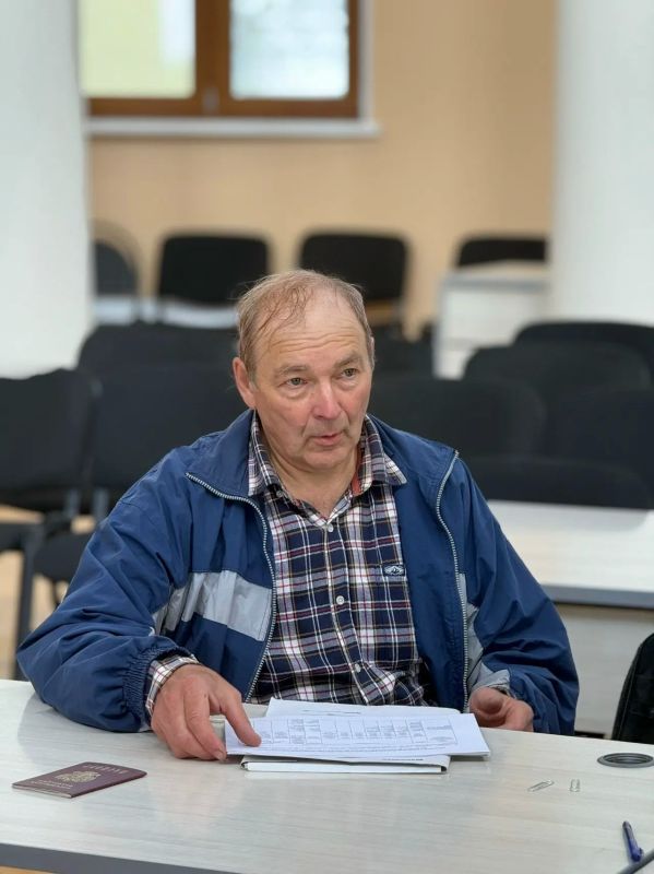 О представлении документов кандидатом в депутаты Государственной Думы Федерального Собрания Российской Федерации девятого созыва по одномандатному избирательному округу О представлении документов кандидатом в депутаты Государственной Думы Федерального Собрания Российской Федерации девятого созыва по одномандатному избирательному округу