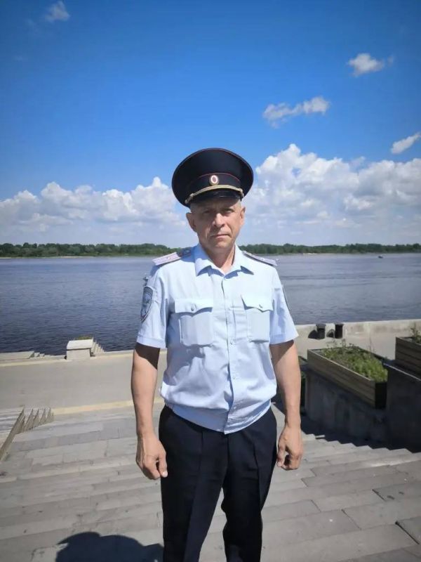 Доброе утро и безопасной недели желает заместитель командира ОСР ДПС ГИБДД ГУ МВД России по Нижегородской области Сергей Благов