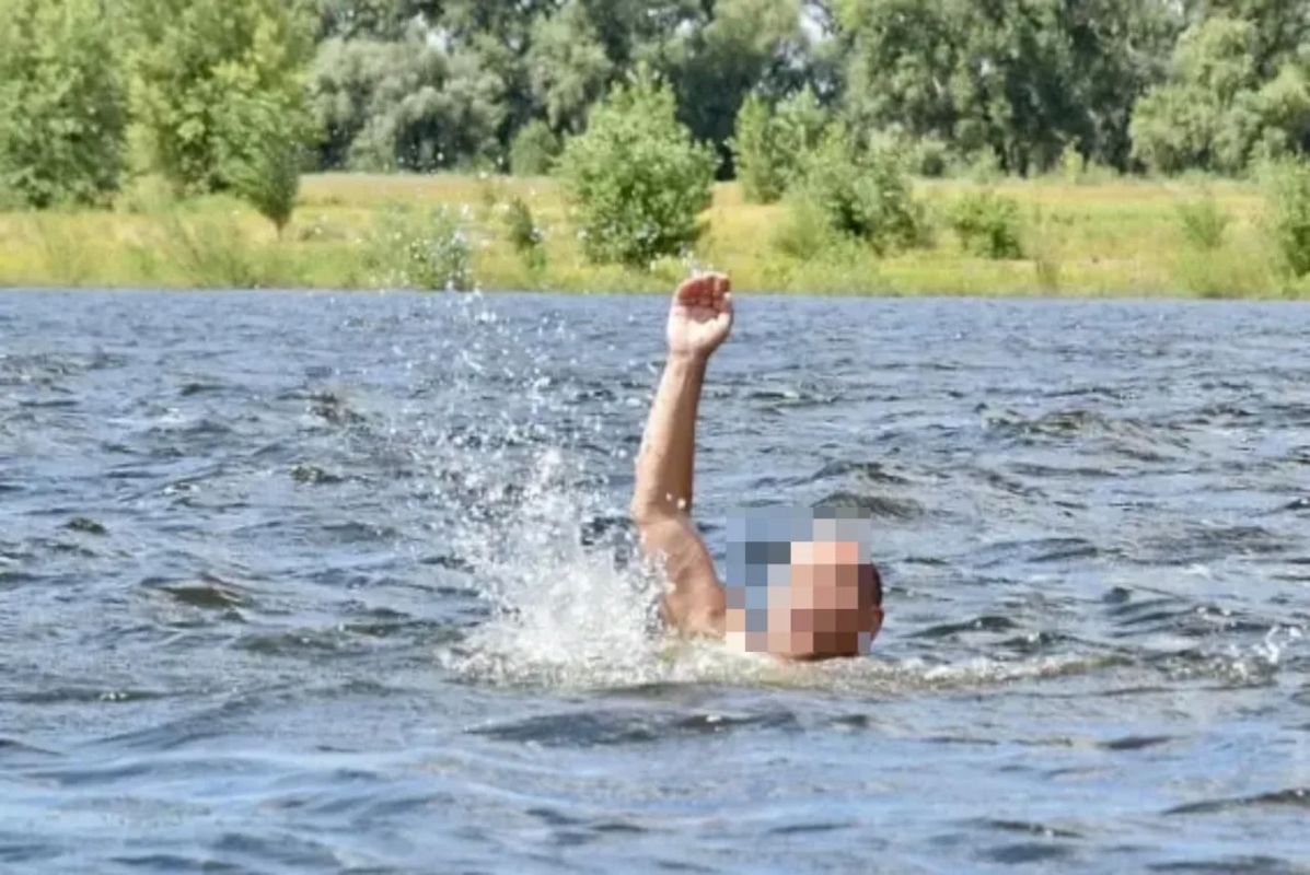 Ещё одна история счастливого спасения на воде!