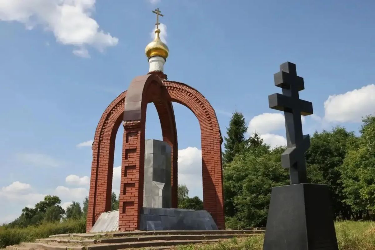 Глеб Никитин: А вы знали, что главные лица раскола Русской церкви XVII века - патриарх Никон и протопоп Аввакум - оба были не просто нашими земляками, но и соседями? Автор церковной реформы - уроженец села Вельдеманово... Глеб Никитин: А вы знали, что главные лица раскола Русской церкви XVII века - патриарх Никон и протопоп Аввакум - оба были не просто нашими земляками, но и соседями? Автор церковной реформы - уроженец села Вельдеманово...