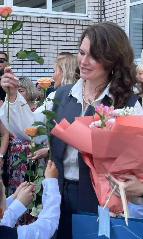 Отличная новость! В новый учебный год российские Учителя войдут с особым статусом, правами и защитой