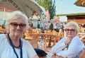«Ну какие же мы бабушки!» — звёзды Большой Покровской, сёстры Вера и Надежда, покоряют нижегородцев песнями, танцами и невероятной любовью к жизни