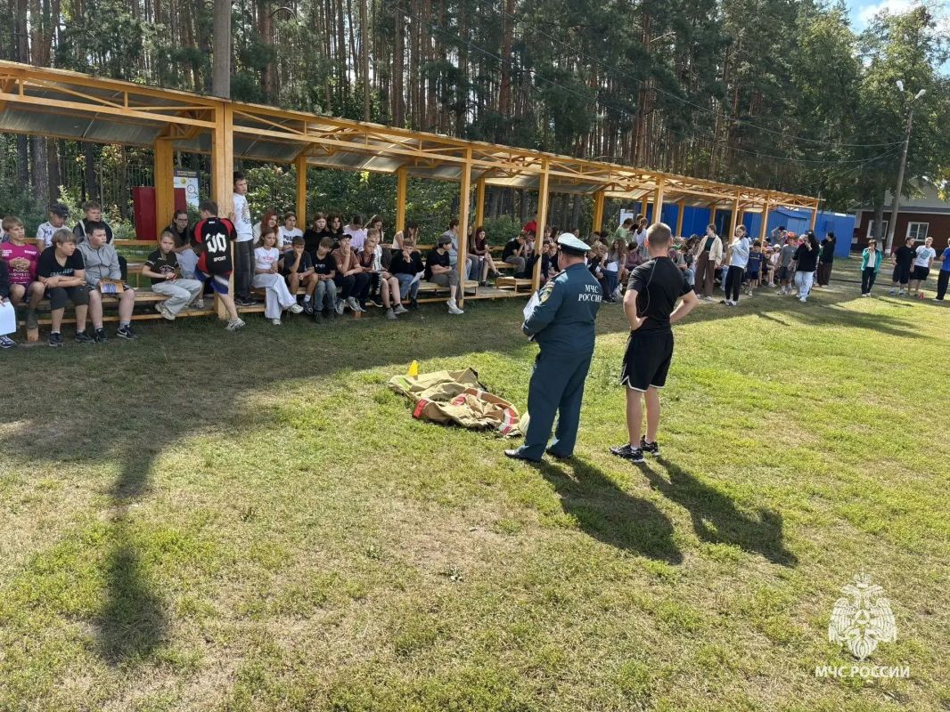 Акция «Мои безопасные каникулы»: более 3000 детей Выксы научились спасать жизни Акция «Мои безопасные каникулы»: более 3000 детей Выксы научились спасать жизни