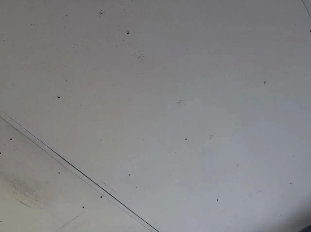 Ремонт в квартире на Светлогорской, 1Б, где обрушился потолок, почти завершён Ремонт в квартире на Светлогорской, 1Б, где обрушился потолок, почти завершён