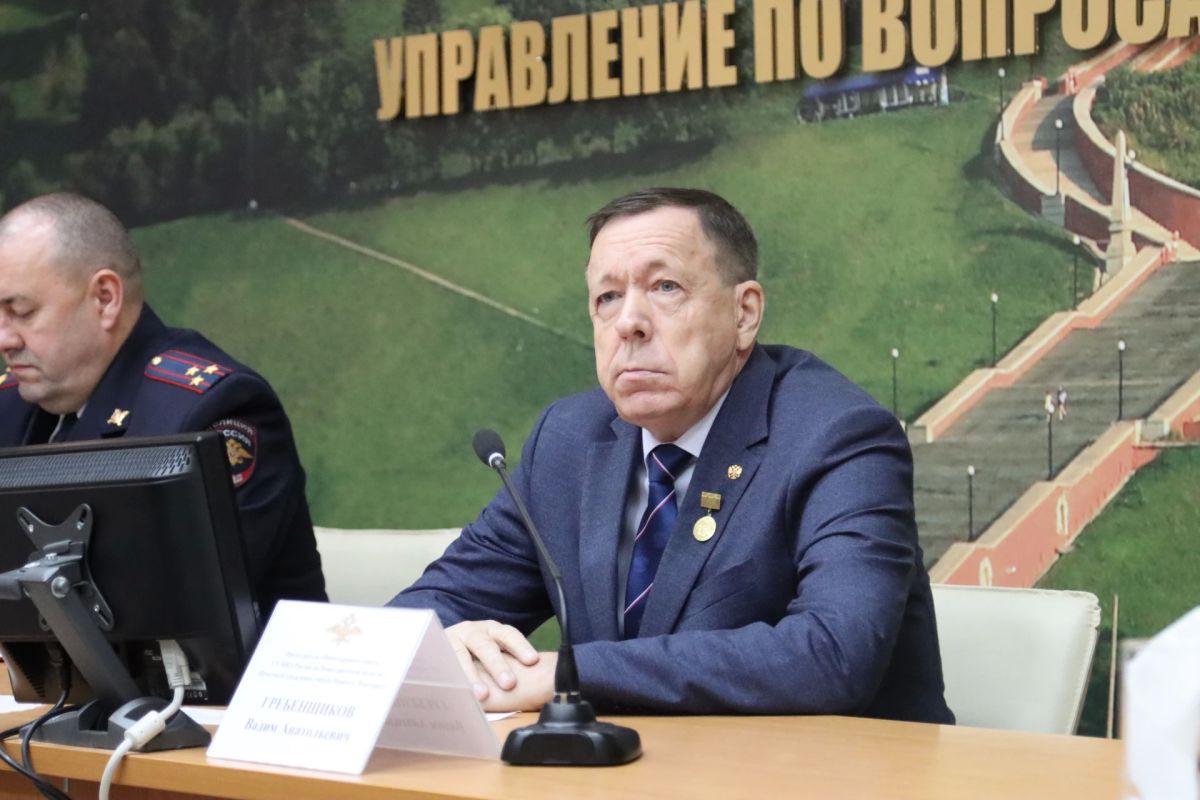 Сегодня в актовом зале УВМ ГУ МВД России по Нижегородской области прошло торжественное мероприятие, посвящённое 307-й годовщине образования подразделений по вопросам миграции МВД России Сегодня в актовом зале УВМ ГУ МВД России по Нижегородской области прошло торжественное мероприятие, посвящённое 307-й годовщине образования подразделений по вопросам миграции МВД России