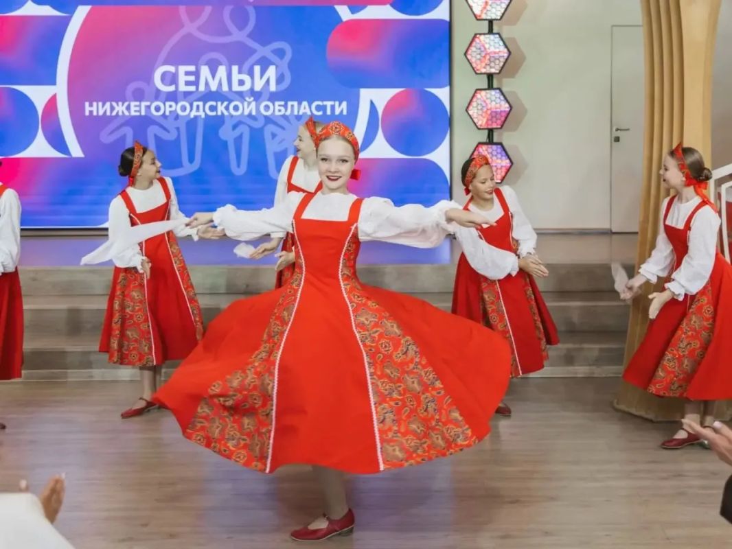 В КУПНО открылась образовательная программа «Семьи Нижегородской области» — первый в стране проект такого формата! Отбор прошли 150 семей при конкурсе 16 семей на место В КУПНО открылась образовательная программа «Семьи Нижегородской области» — первый в стране проект такого формата! Отбор прошли 150 семей при конкурсе 16 семей на место