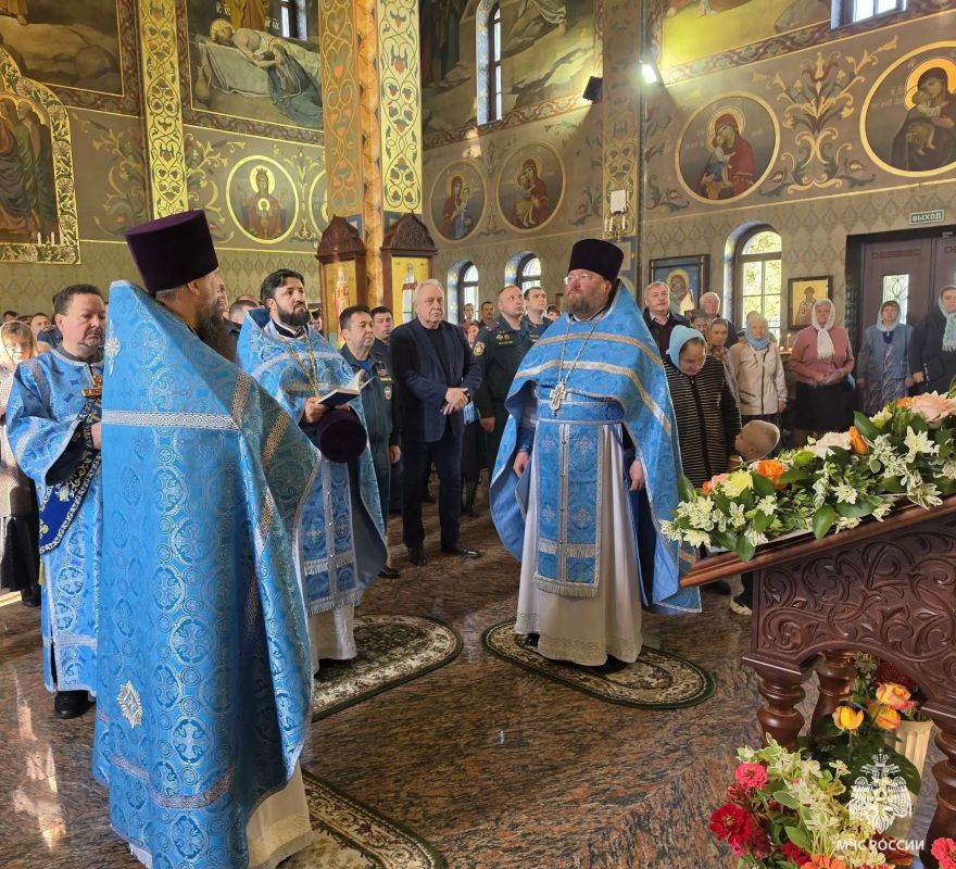 17 сентября в Нижнем Новгороде отметили день иконы Божией Матери «Неопалимая Купина» 17 сентября в Нижнем Новгороде отметили день иконы Божией Матери «Неопалимая Купина»
