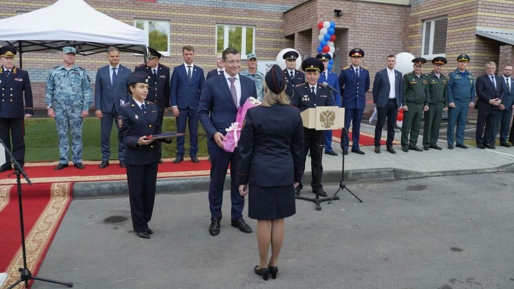 В Сарове открыт новый служебный дом для сотрудников ОВД на 72 квартиры В Сарове открыт новый служебный дом для сотрудников ОВД на 72 квартиры