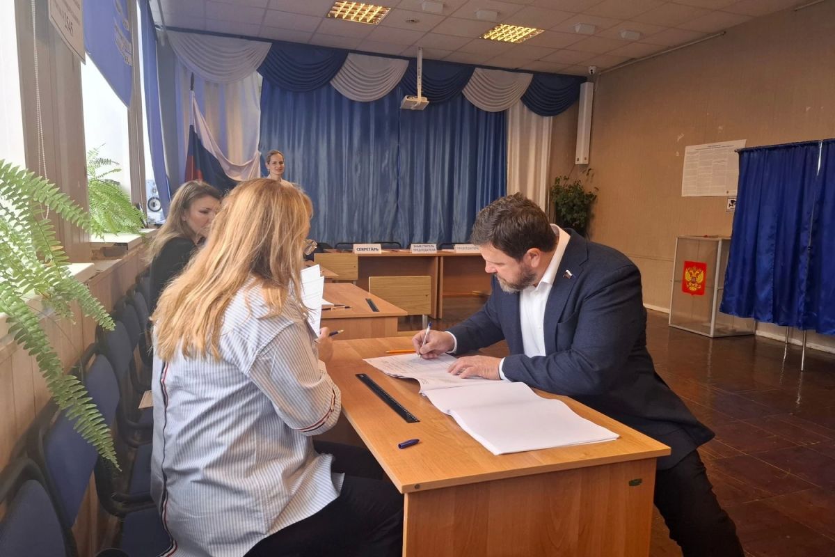 В Нижегородской области стартовали трёхдневные выборы — принять в них участие смогут больше 2,4 миллиона человек В Нижегородской области стартовали трёхдневные выборы — принять в них участие смогут больше 2,4 миллиона человек