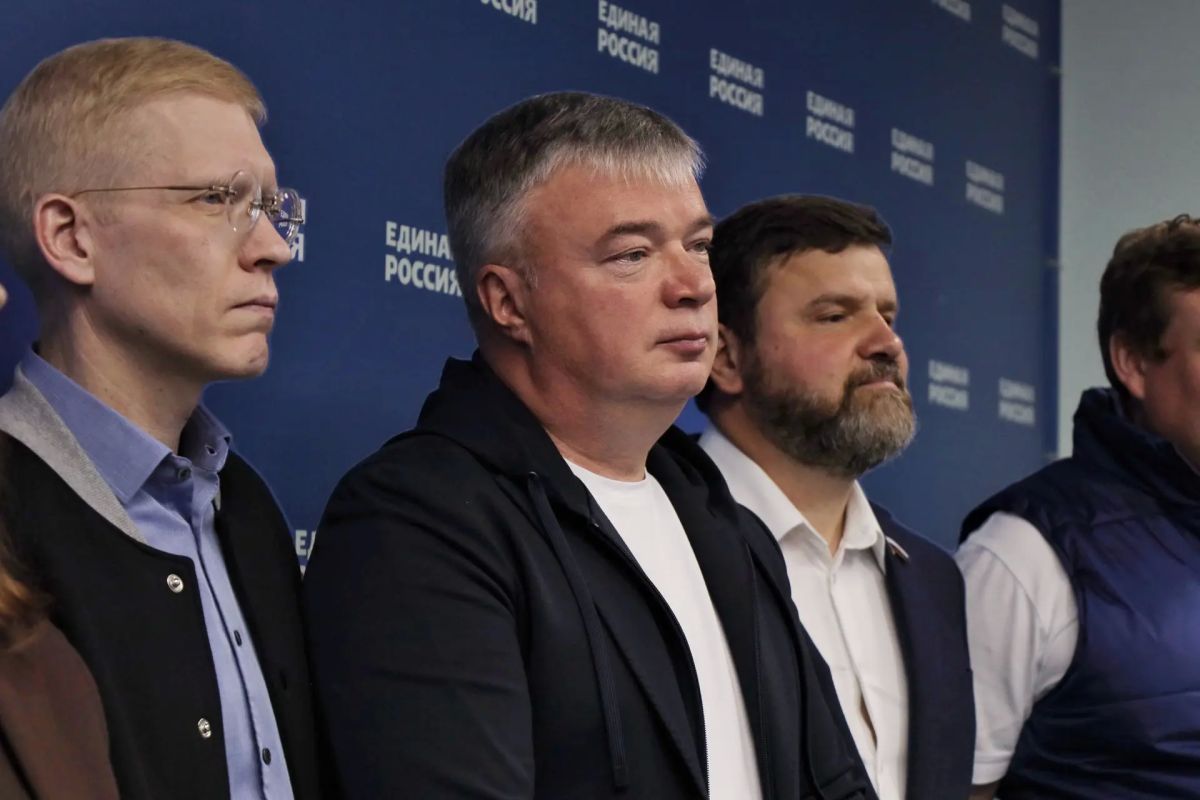 «Единая Россия» лидирует по первым экзитполам, а в Нижегородской области явка уже превысила 57% — регион показал высокую вовлеченность в Единый день голосования «Единая Россия» лидирует по первым экзитполам, а в Нижегородской области явка уже превысила 57% — регион показал высокую вовлеченность в Единый день голосования