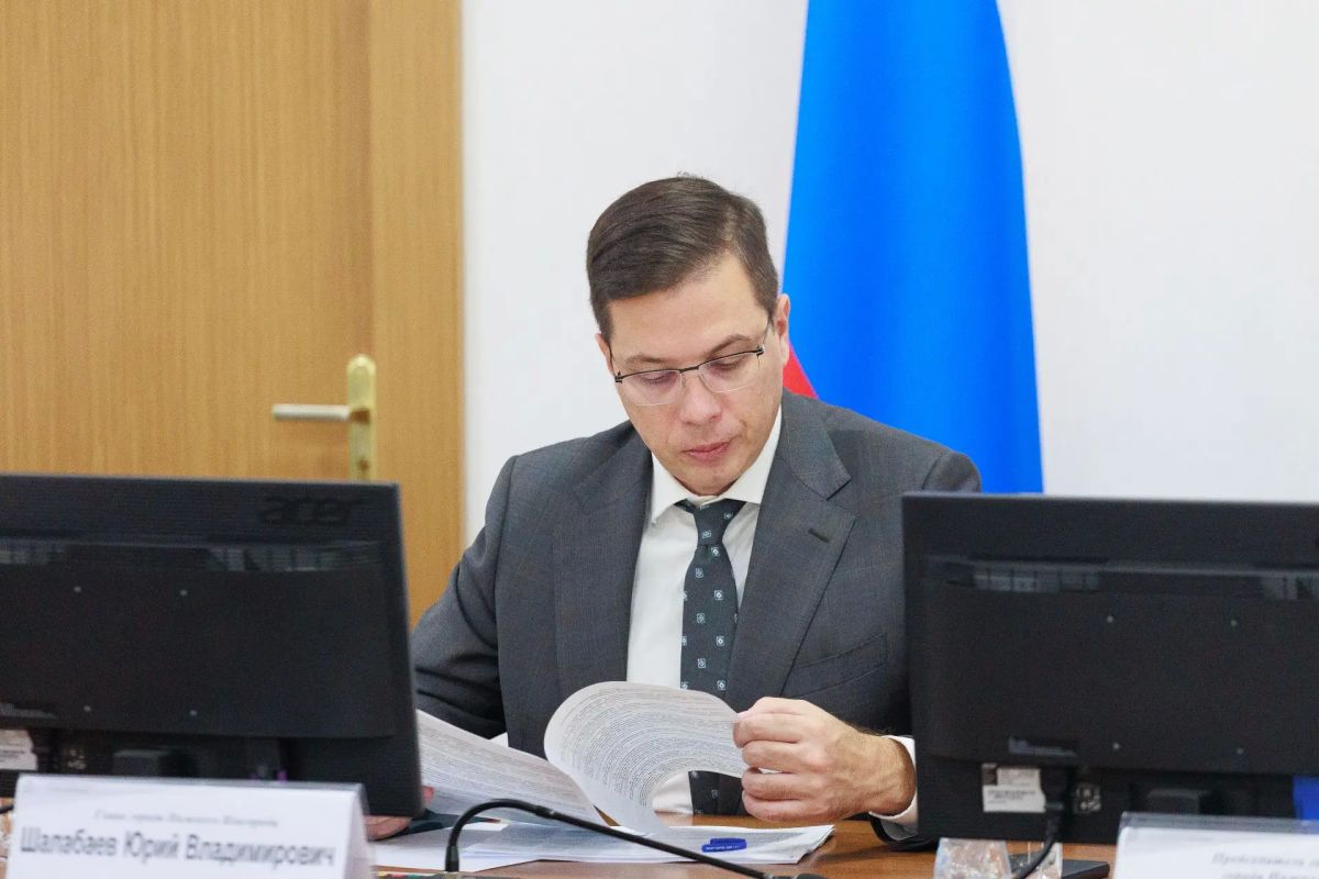 Юрий Шалабаев: Сегодня на заседании городской Думы приняли уточнения бюджета 2026 года: доходы и расходы увеличены более чем на 8 млрд рублей Юрий Шалабаев: Сегодня на заседании городской Думы приняли уточнения бюджета 2026 года: доходы и расходы увеличены более чем на 8 млрд рублей