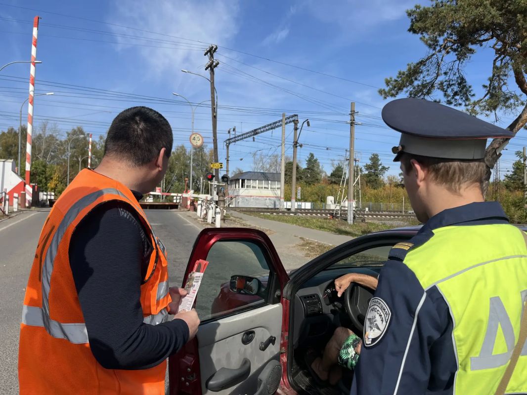 В Нижнем Новгороде Госавтоинспекция провела профилактическую акцию «Безопасный переезд» В Нижнем Новгороде Госавтоинспекция провела профилактическую акцию «Безопасный переезд»