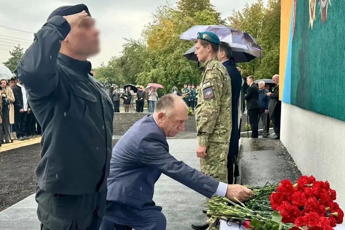 В Саранском электромеханическом колледже открыт мурал старшему прапорщику Игорю Паничкину В Саранском электромеханическом колледже открыт мурал старшему прапорщику Игорю Паничкину