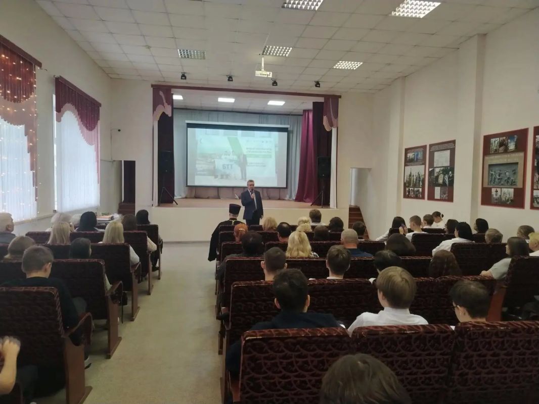 Система СПО в Нижегородской области: фундамент экономики и кузница кадров будущего Система СПО в Нижегородской области: фундамент экономики и кузница кадров будущего