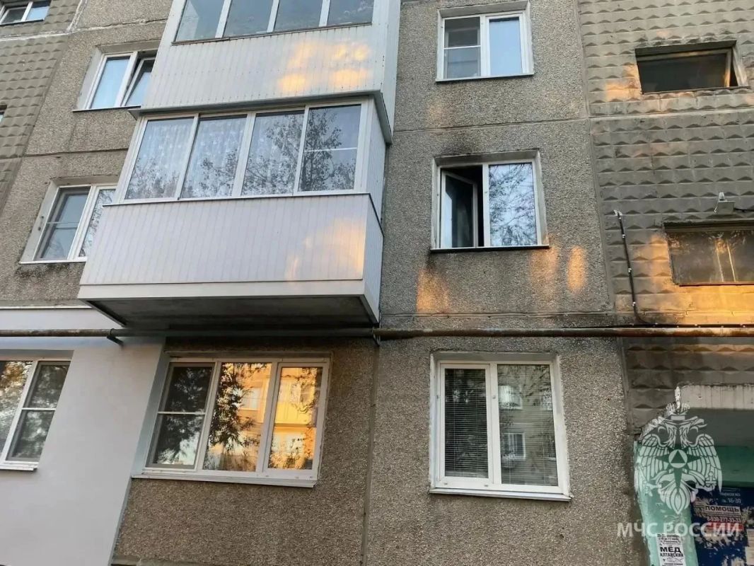 В Решетихе огнеборцы ликвидировали пожар в многоквартирном доме В Решетихе огнеборцы ликвидировали пожар в многоквартирном доме