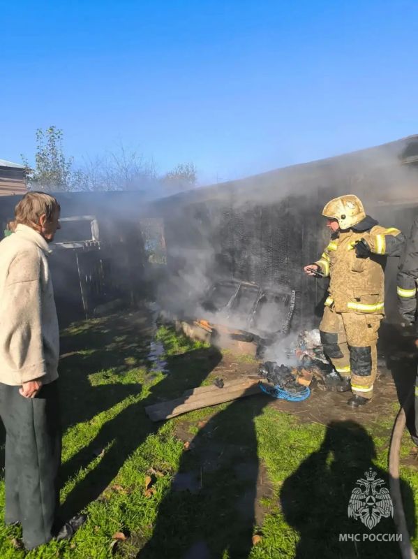 В Павловском округе огнеборцы ликвидировали пожар в надворной постройке В Павловском округе огнеборцы ликвидировали пожар в надворной постройке
