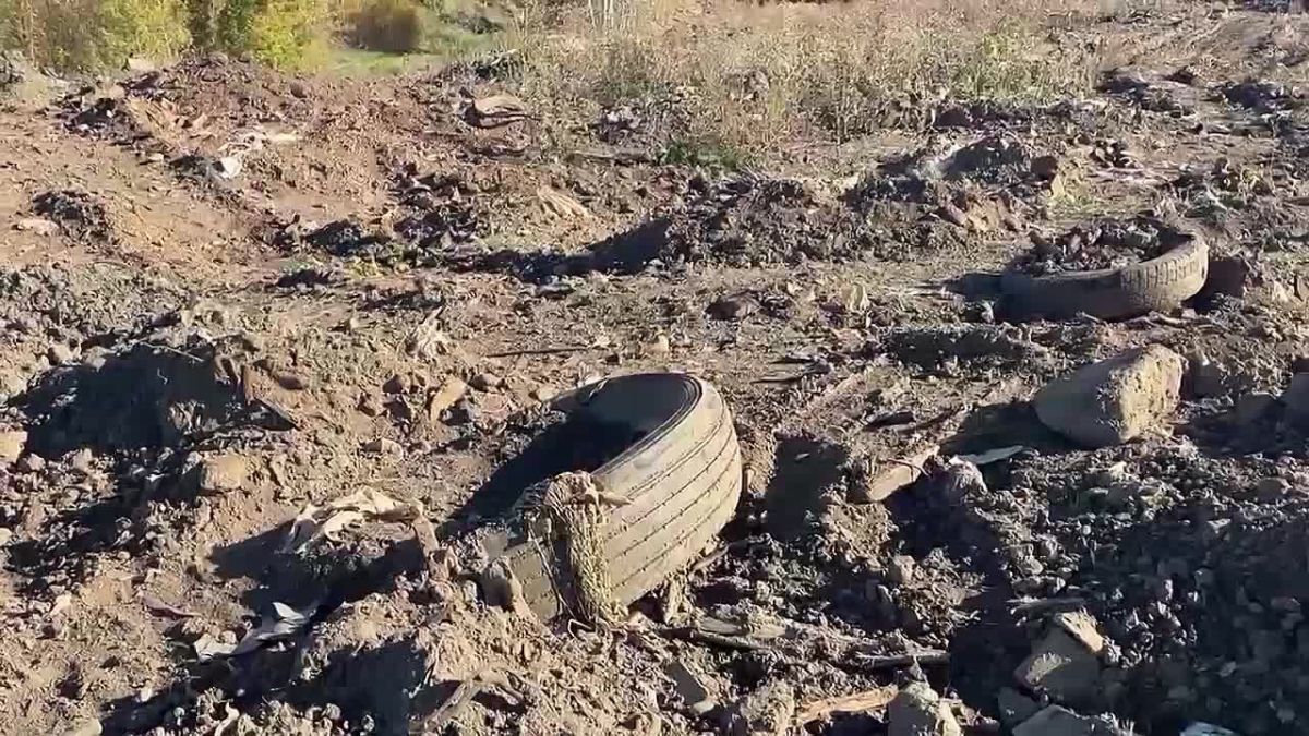 Экологи и журналисты зафиксировали многократный сброс токсичной жидкости рядом с Окой в Нижнем Новгороде