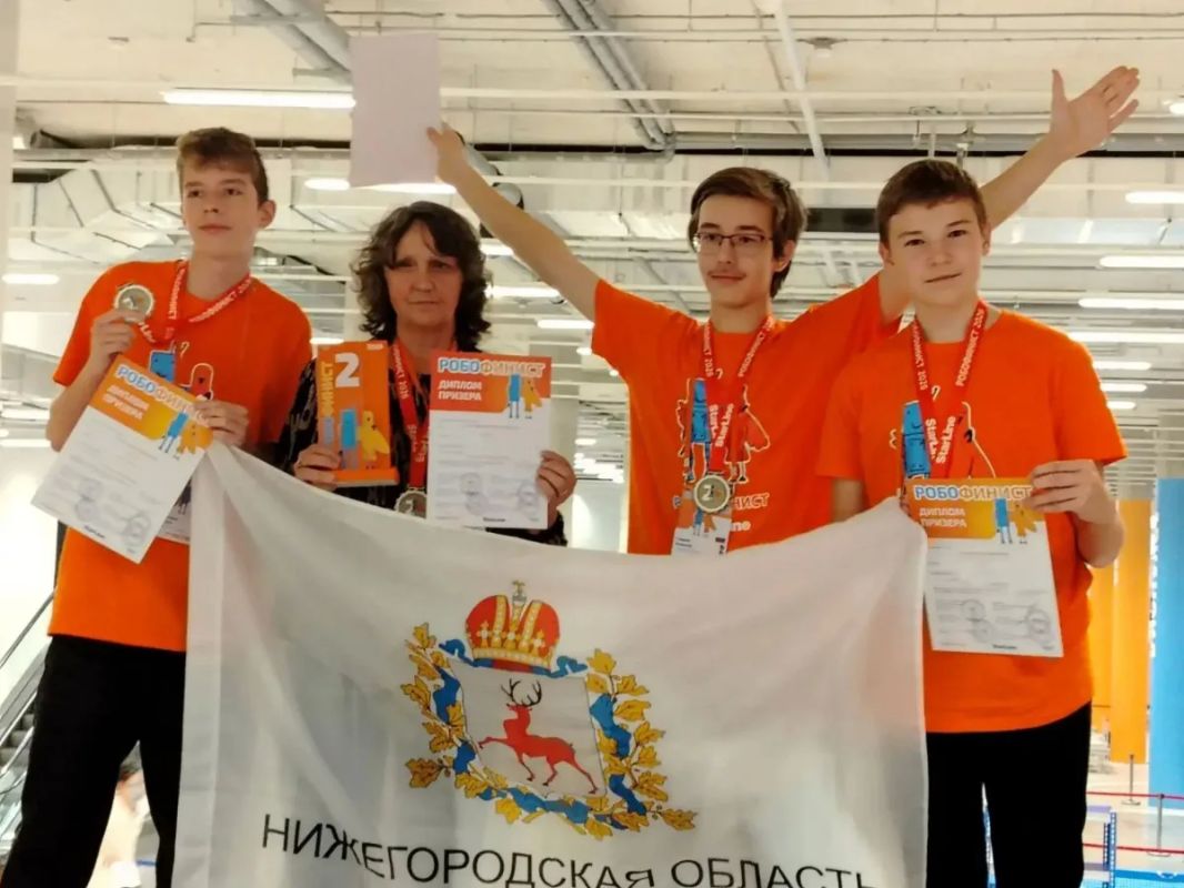 Сборная лицея №180 по робототехнике стала призером Международного фестиваля «РобоФинист 2026»