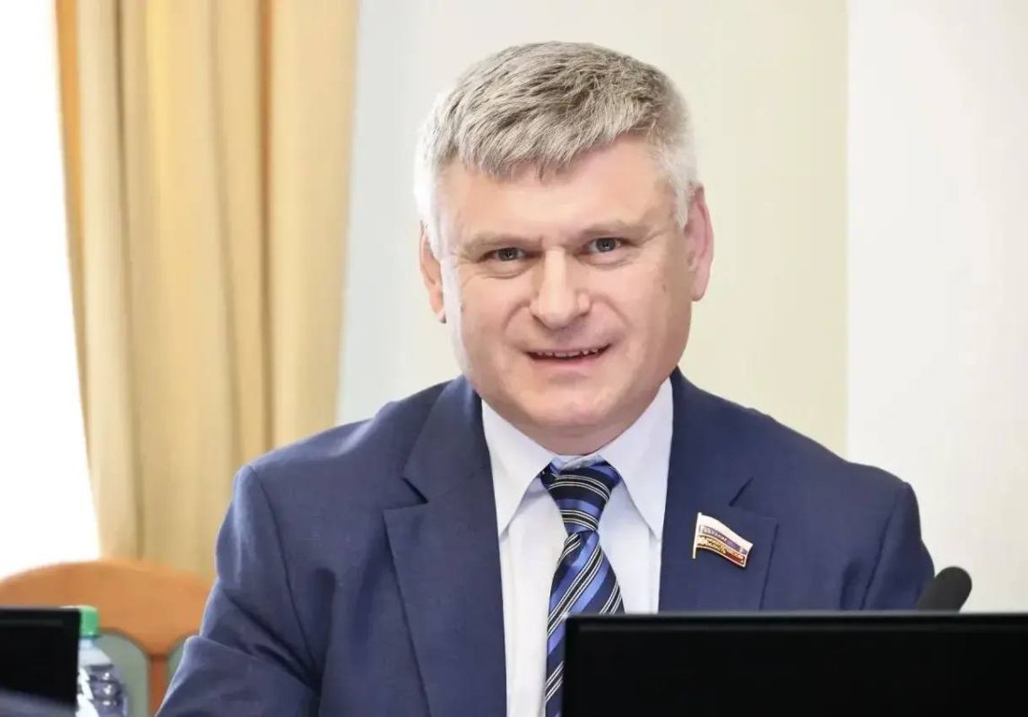 Александр Шаронов возглавил комитет Законодательного Собрания Нижегородской области по бюджету и налогам Александр Шаронов возглавил комитет Законодательного Собрания Нижегородской области по бюджету и налогам