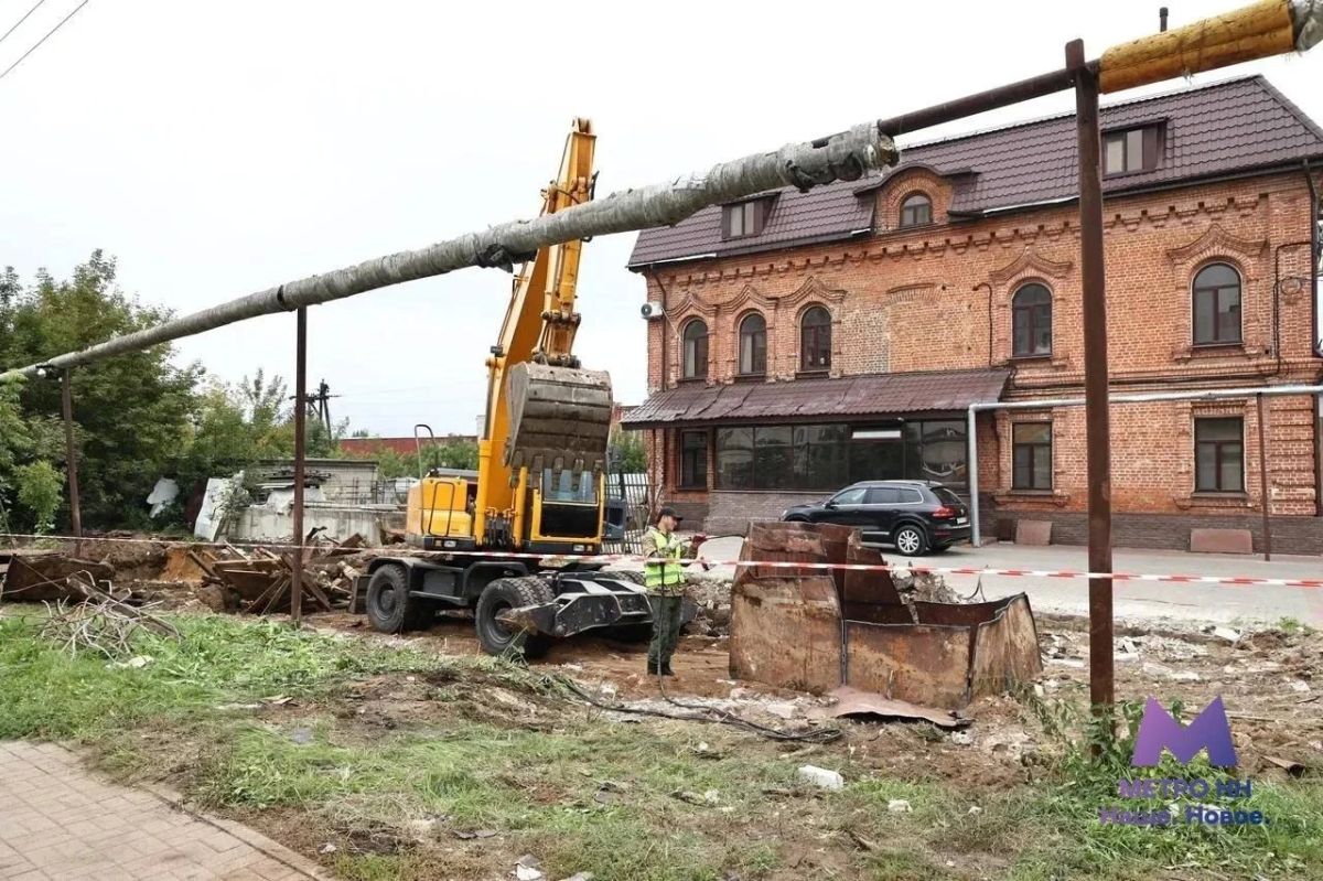 Снос нежилых строений в границах будущей стройплощадки метро и трассы продолжается в Сормовском районе Снос нежилых строений в границах будущей стройплощадки метро и трассы продолжается в Сормовском районе