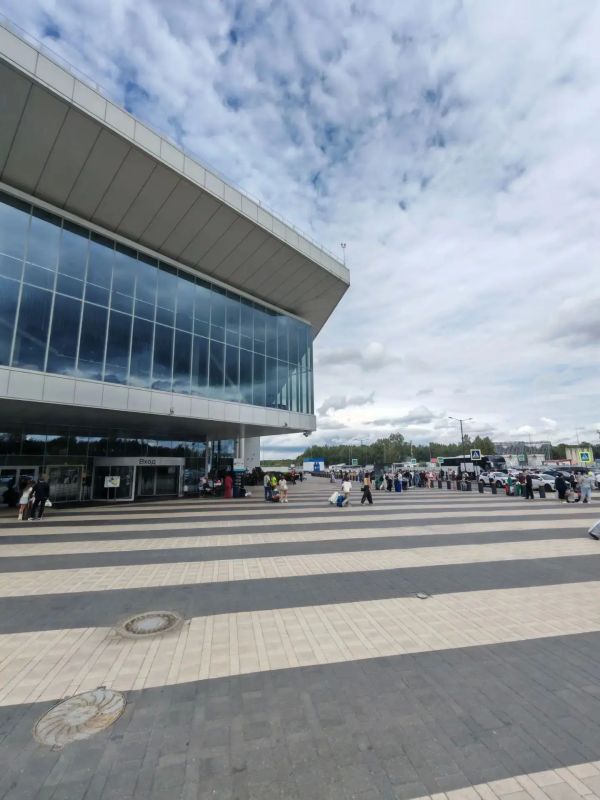Аэропорт Чкалов принял 14 рейсов, направлявшихся в Москву