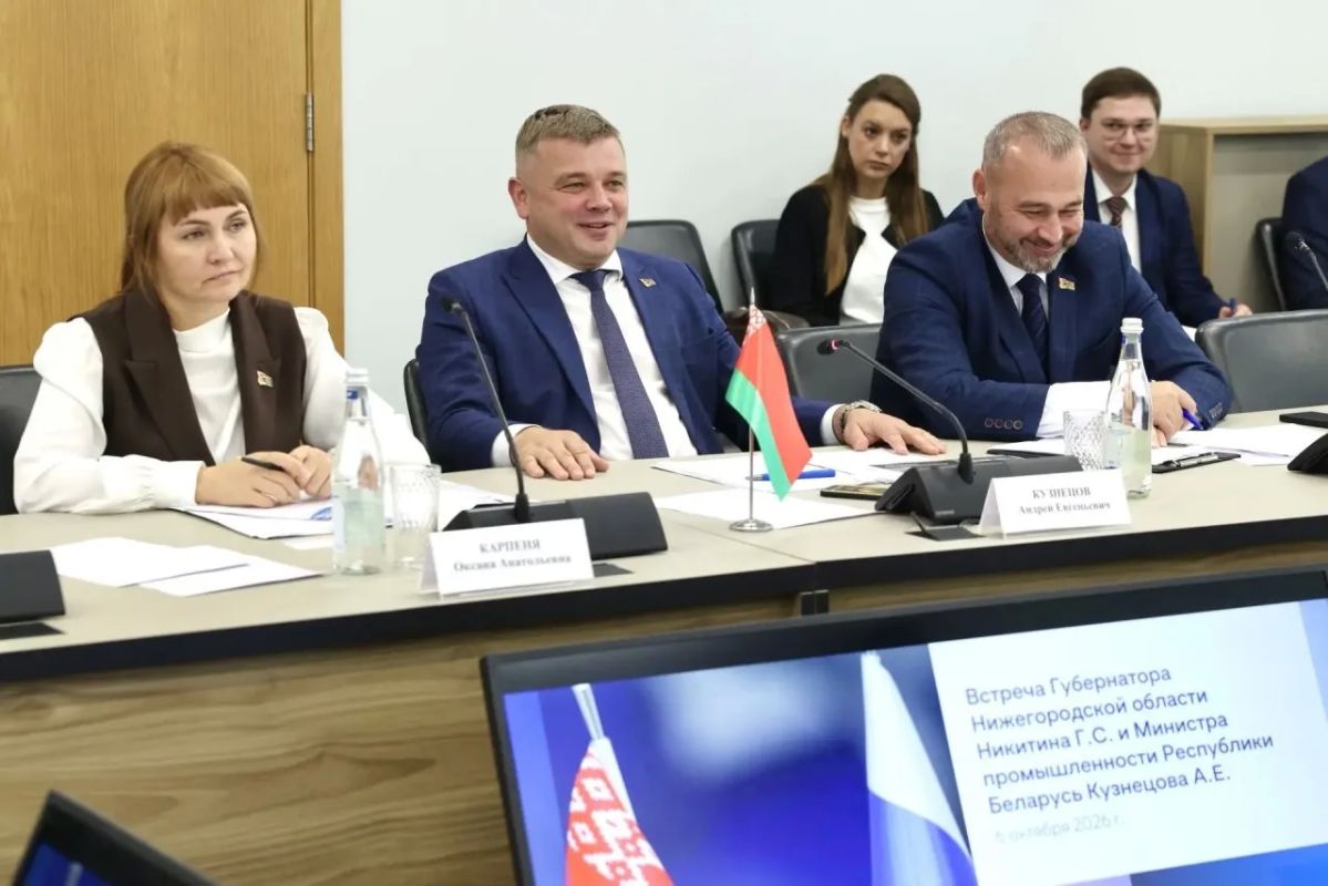 Глеб Никитин: Укрепление российско-белорусского партнерства обсудили на встрече с министром промышленности Республики Беларусь Андреем Кузнецовым Глеб Никитин: Укрепление российско-белорусского партнерства обсудили на встрече с министром промышленности Республики Беларусь Андреем Кузнецовым