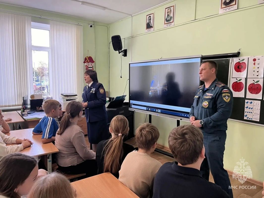 Месячник Гражданской обороны продолжается Месячник Гражданской обороны продолжается
