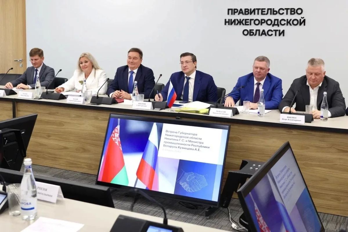Глеб Никитин: Укрепление российско-белорусского партнерства обсудили на встрече с министром промышленности Республики Беларусь Андреем Кузнецовым Глеб Никитин: Укрепление российско-белорусского партнерства обсудили на встрече с министром промышленности Республики Беларусь Андреем Кузнецовым